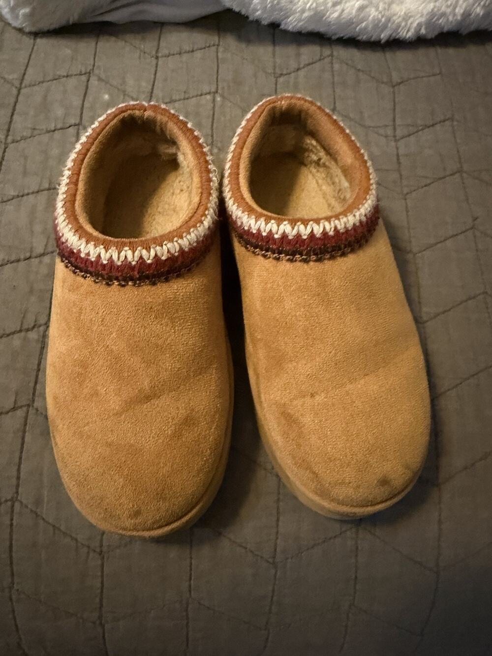 Tan Suede Mule Slippers Faux Fur Lined Slip-On Round Toe Kids Size 3